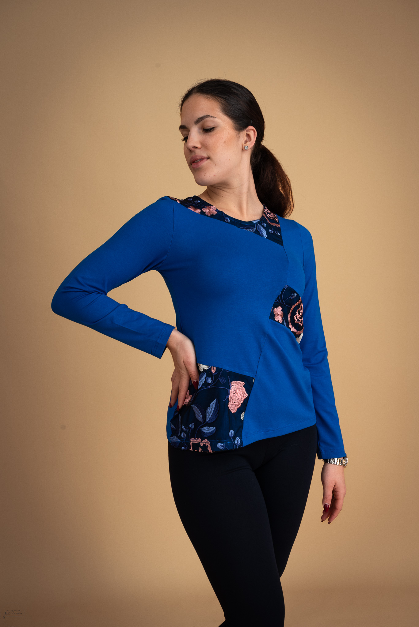 MAJICA MANČA PARIŠKA