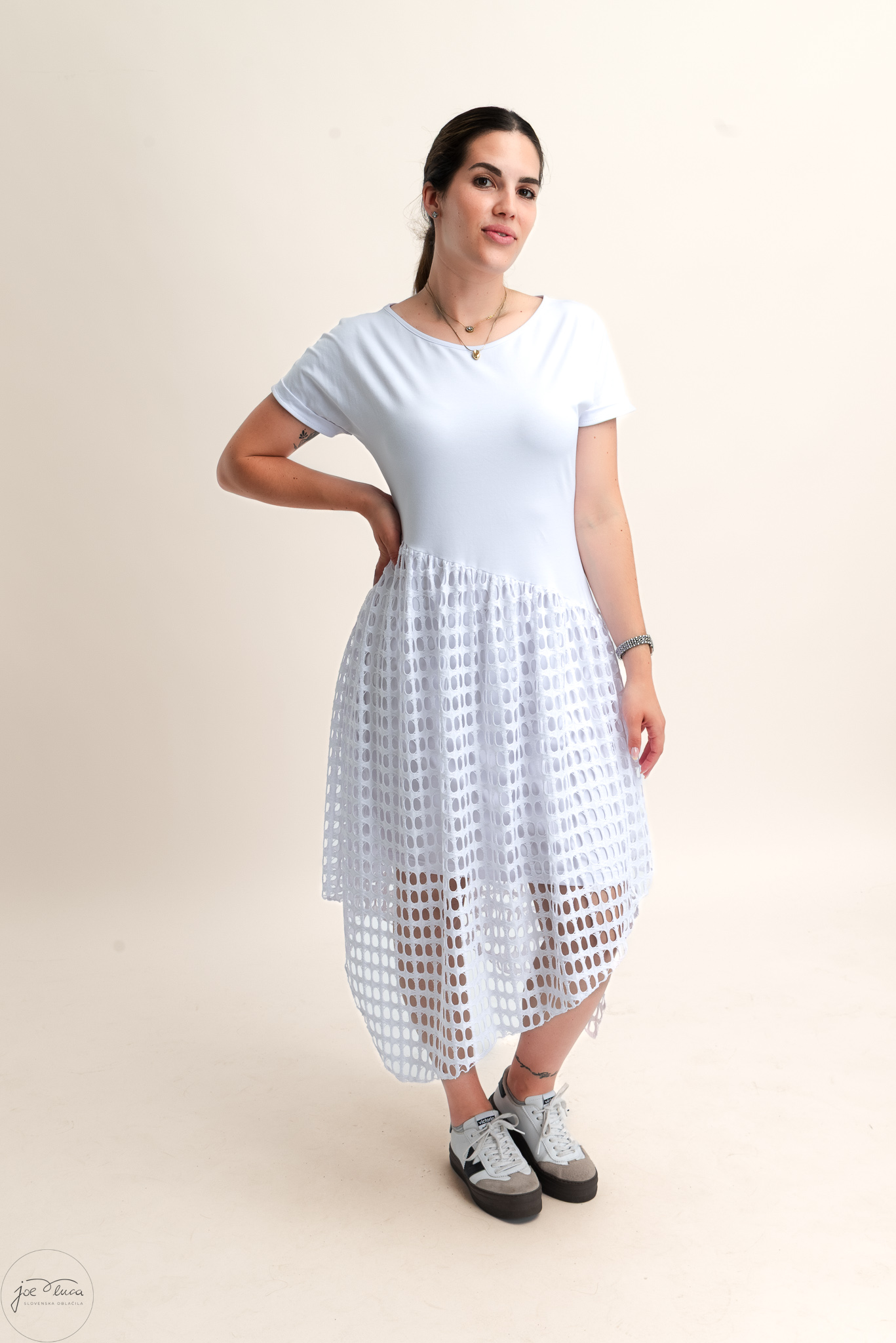 HALJINA KARMEN BIJELA