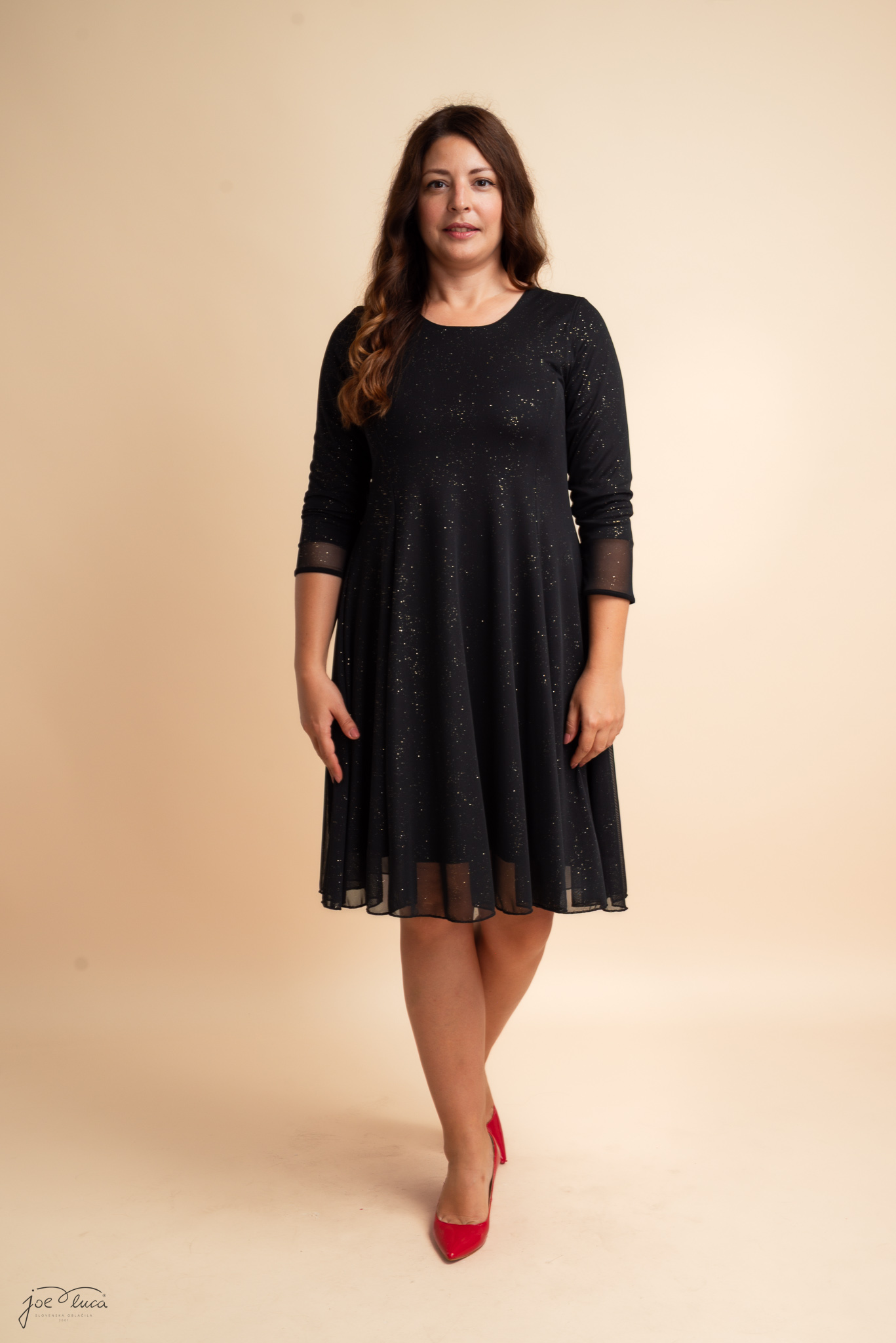 HALJINA MANDA CRNO ZLATA