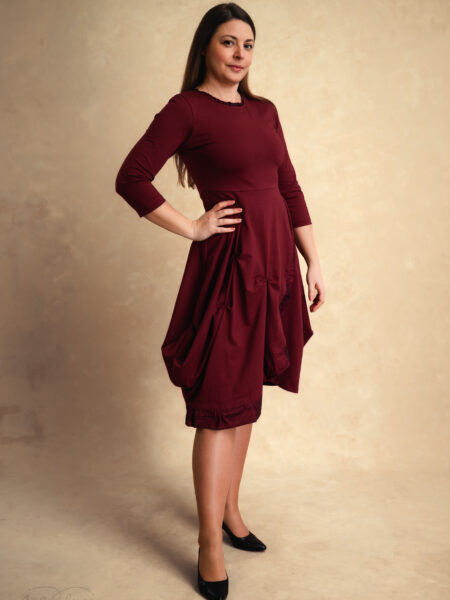 HALJINA ERNIKA BORDO