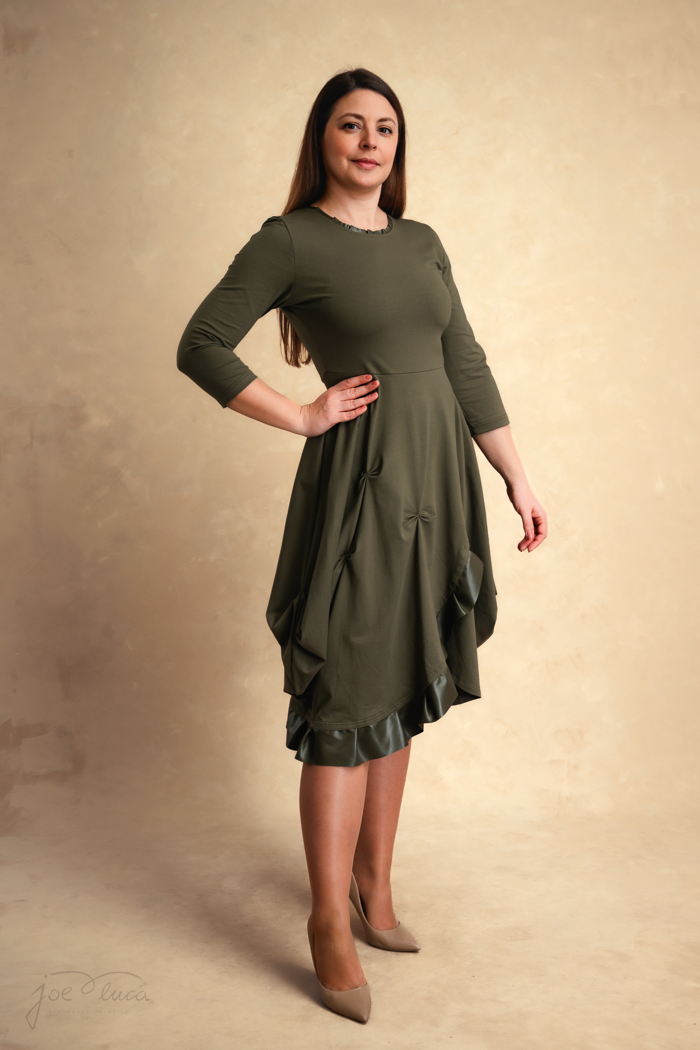 HALJINA ERNIKA OLIVNA